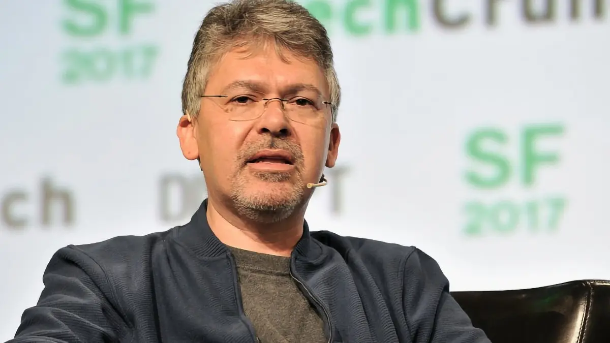 Apple’s AI Chief John Giannandrea to Exit After 8 Years, Leaving Siri & Apple Intelligence in Limbo Apple’s AI Chief John Giannandrea to Exit After 8 Years, Leaving Siri & Apple Intelligence in Limbo