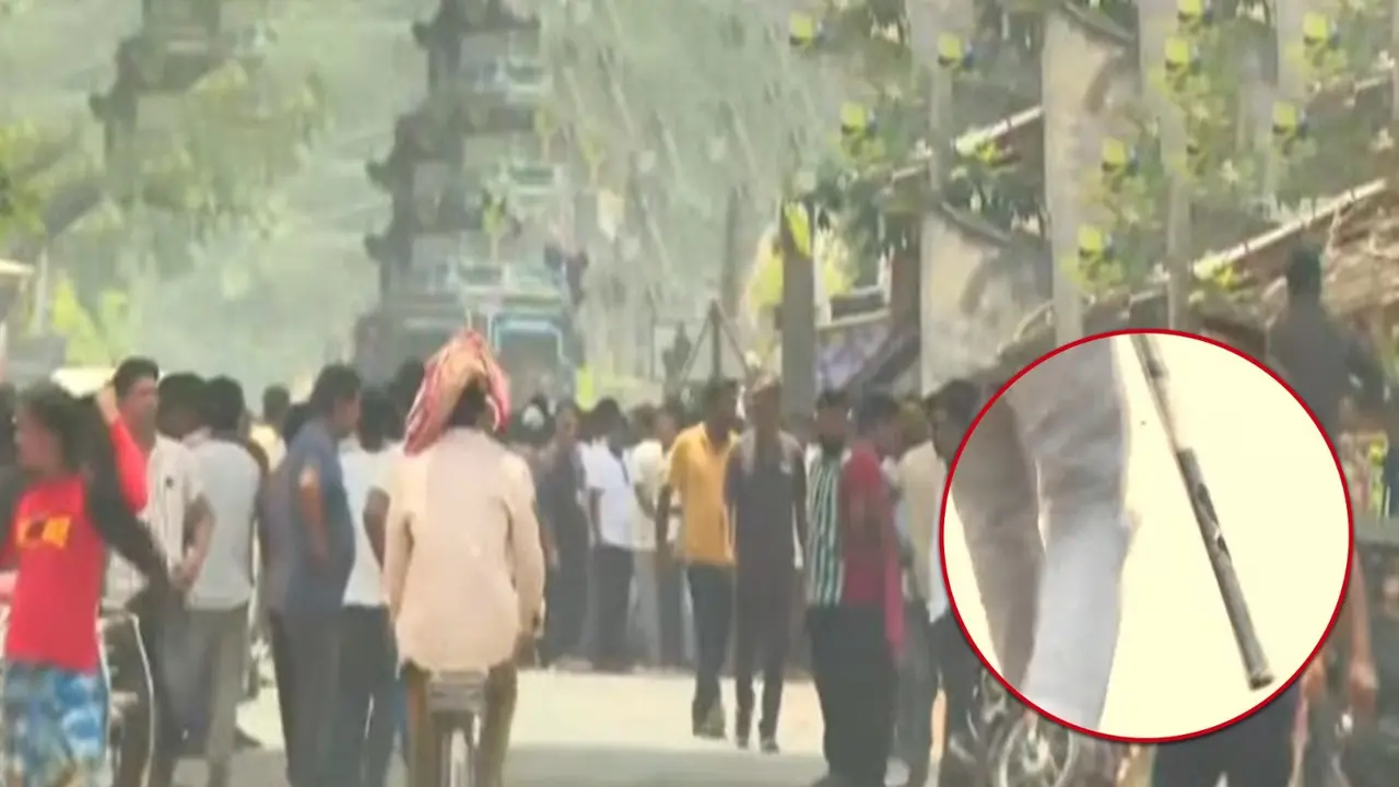 VIDEO: धक्का-मुक्की, हाथापाई और कैमरा बंद करने की कोशिश... मुर्शिदाबाद में चुनाव कवरेज के दौरान रिपब्लिक की रिपोर्टर से गुंडों की बदसलूकी! Bengal Elections-Murshidabad Violence: Republic Crew Attacked