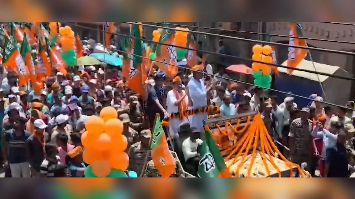 'BJP Will Win Nearly 177 Seats in Bengal': LoP Suvendu Adhikari Holds Roadshow in Nandigram 'BJP Will Win Nearly 177 Seats in Bengal': LoP Suvendu Adhikari Holds Roadshow in Nandigram