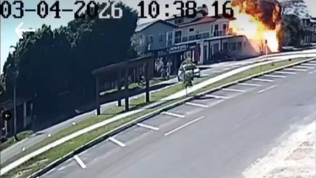 Brazil Plane Crash: 4 Killed As Aircraft Crashes Into Restaurant In Capao da Canoa, Triggers Fireball