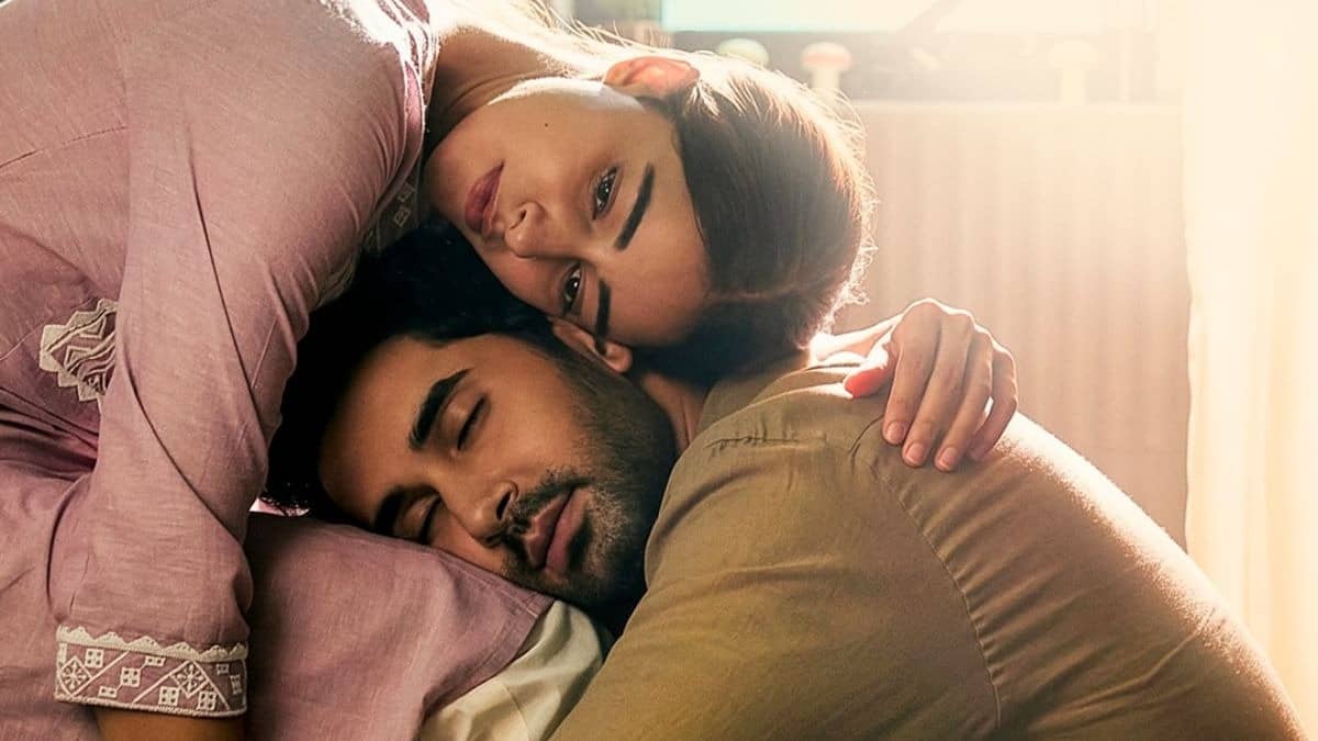 Chand Mera Dil Box Office Collection: अनन्या पांडे और लक्ष्य की जोड़ी का चला जादू, 4 दिन में बॉक्स ऑफिस पर छाई ‘चांद मेरा दिल’