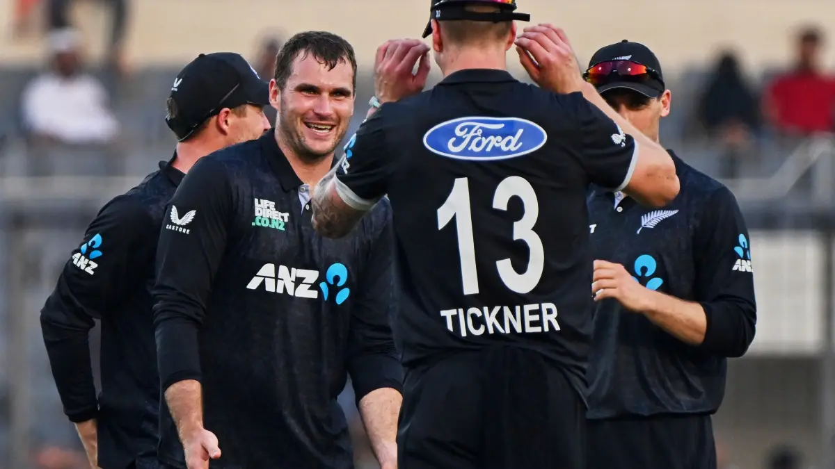 Dean Foxcroft Shines In New Zealand's 26-run Win Over Bangladesh In Dhaka ODI Dean Foxcroft celebrates a wicket