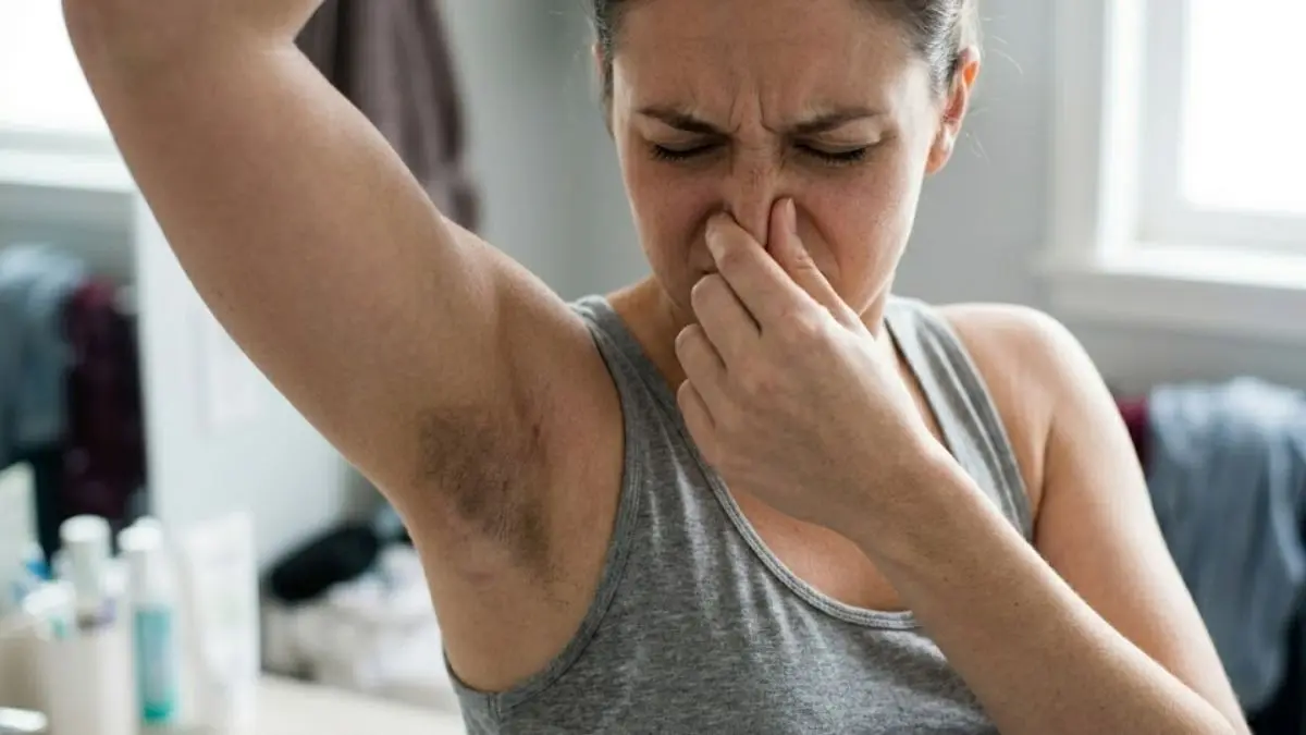 DIY Deodorant: अंडरआर्म्स की बदबू और कालापन दूर करेगा ये सस्ता घरेलू नुस्खा, सिर्फ 12 रुपये में बनाएं डिओडोरेंट, जानें आसान तरीका diy natural deodorant at home