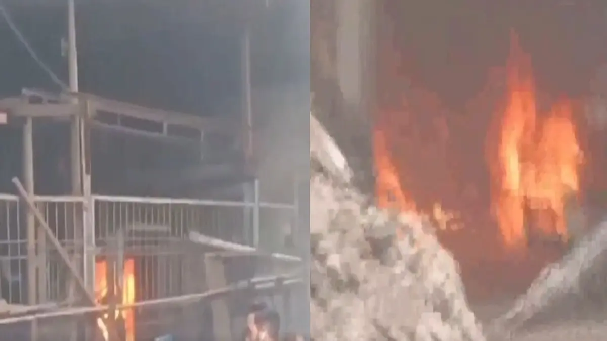 Fire Erupts at Dyeing Factory in Nadi Naka Area in Thane, Efforts Underway To Control Blaze Fire Erupts at Dyeing Factory in Nadi Naka Area in Thane, Efforts Underway To Control Blaze