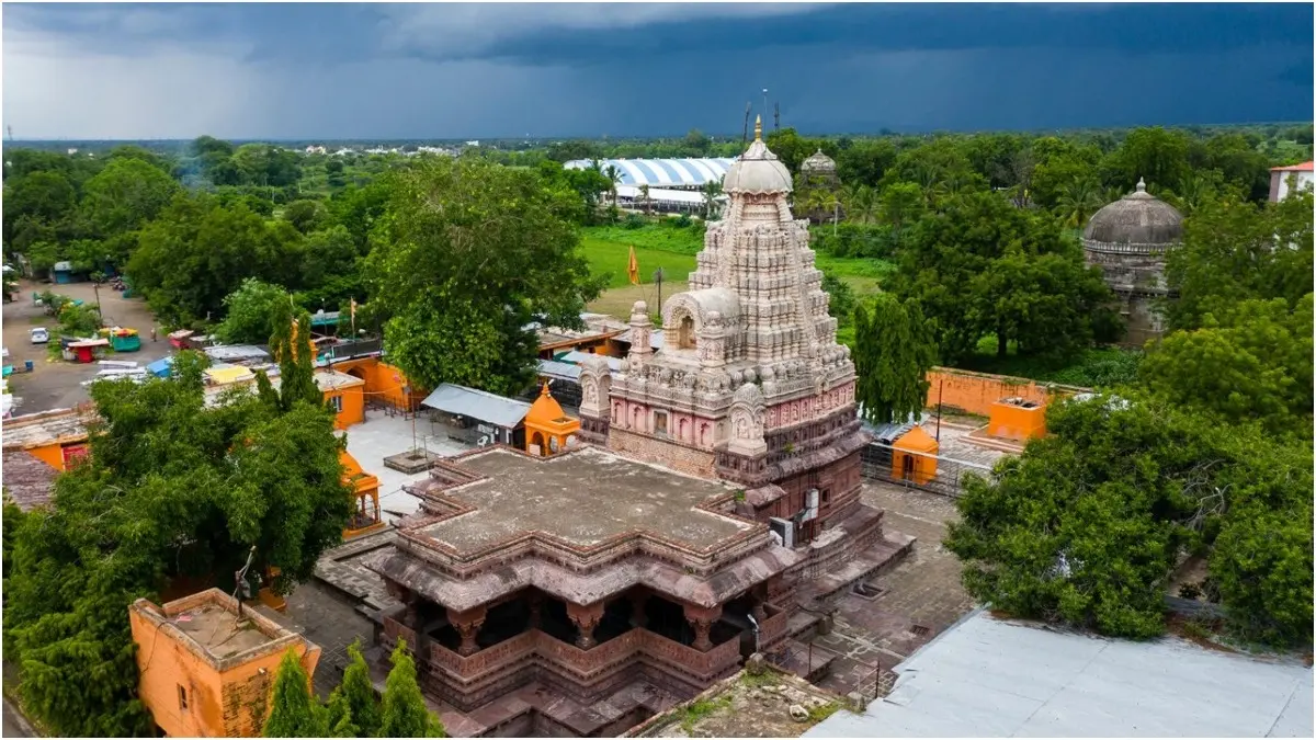 7 Jyotirlingas In Under ₹25,000: IRCTC's Most Affordable Package For Pilgrims - Know Dates, Cost, Itinerary, EMI Plans Grishneshwar jyotirlinga is situated in Aurangabad