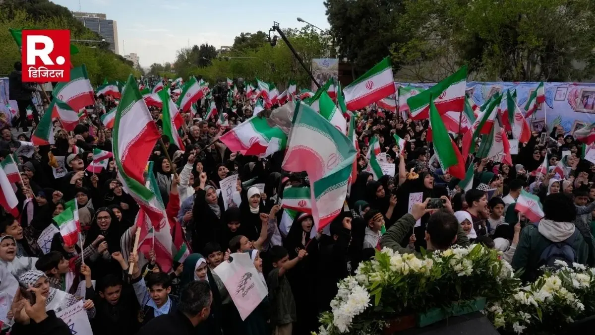 Ceasefire news : ट्रंप ने 2 हफ्ते बमबारी रोकी, तो खुशी से झूम उठा ईरान, ऐतिहासिक जीत का किया दावा Iran declares itself a 'historic victor'; Donald Trump halts bombing for two weeks