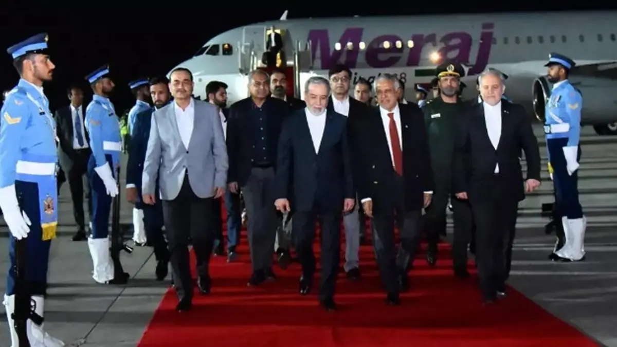 Iran's Foreign Minister Leaves Islamabad Without Meeting US Envoys: Reports Iran's Foreign Minister Leaves Islamabad Without Meeting US Envoys: Reports