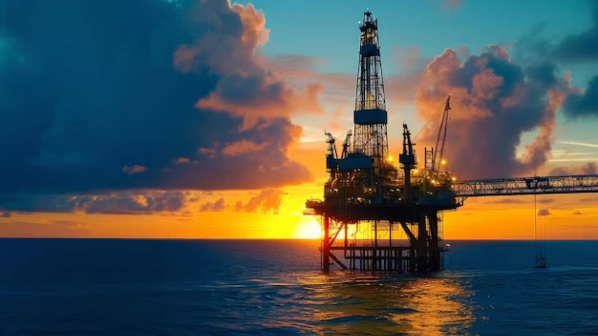 दुनिया में तेल संकट के बीच UAE ने दिया बड़ा झटका, OPEC और OPEC+ को छोड़ने का ऐलान; भारत पर क्या असर होगा?