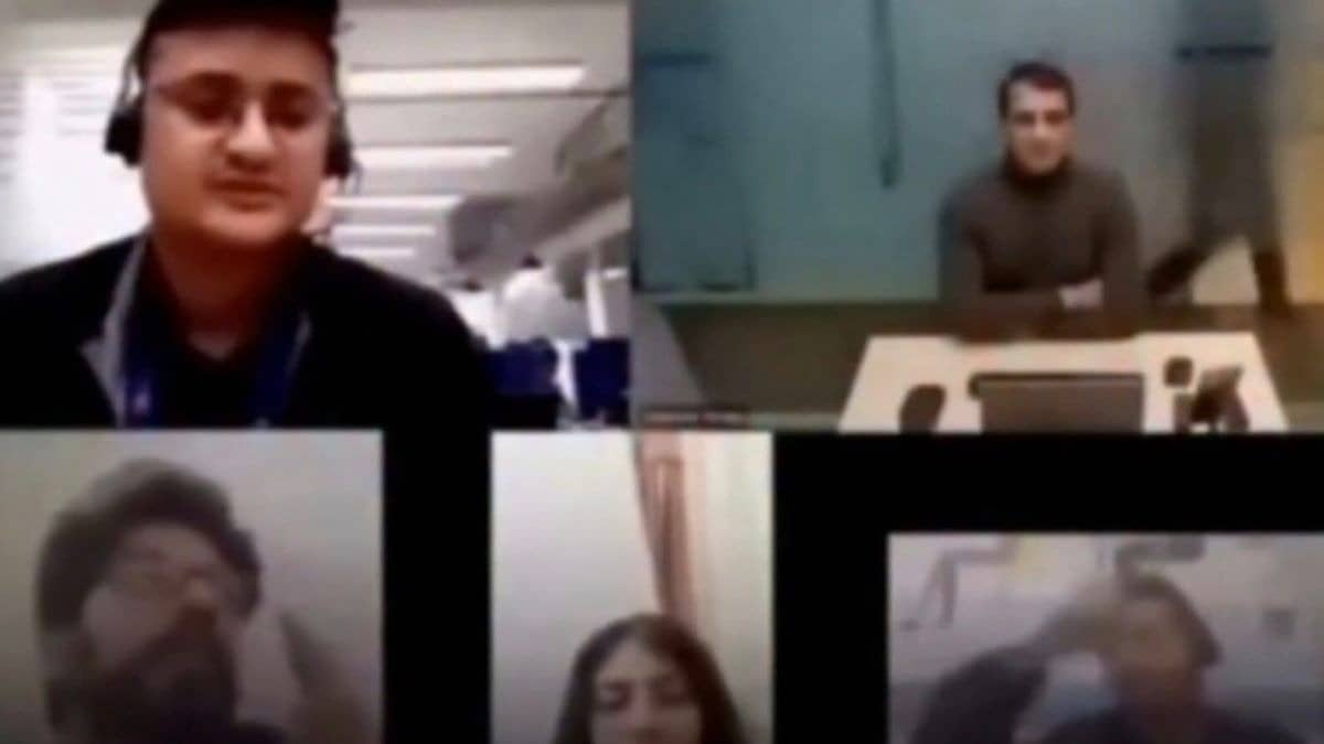 'Isko Manager Kisne Banaya': Man Thinks He's On Mute During Video Call, Vents Frustration Before Boss | Viral Video