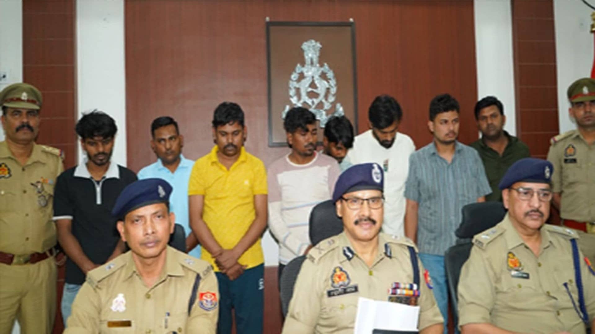 Kanpur crime Eight Booked in rs 1 Crore Betting App Fraud with Pan-India Money Trail ola uber 