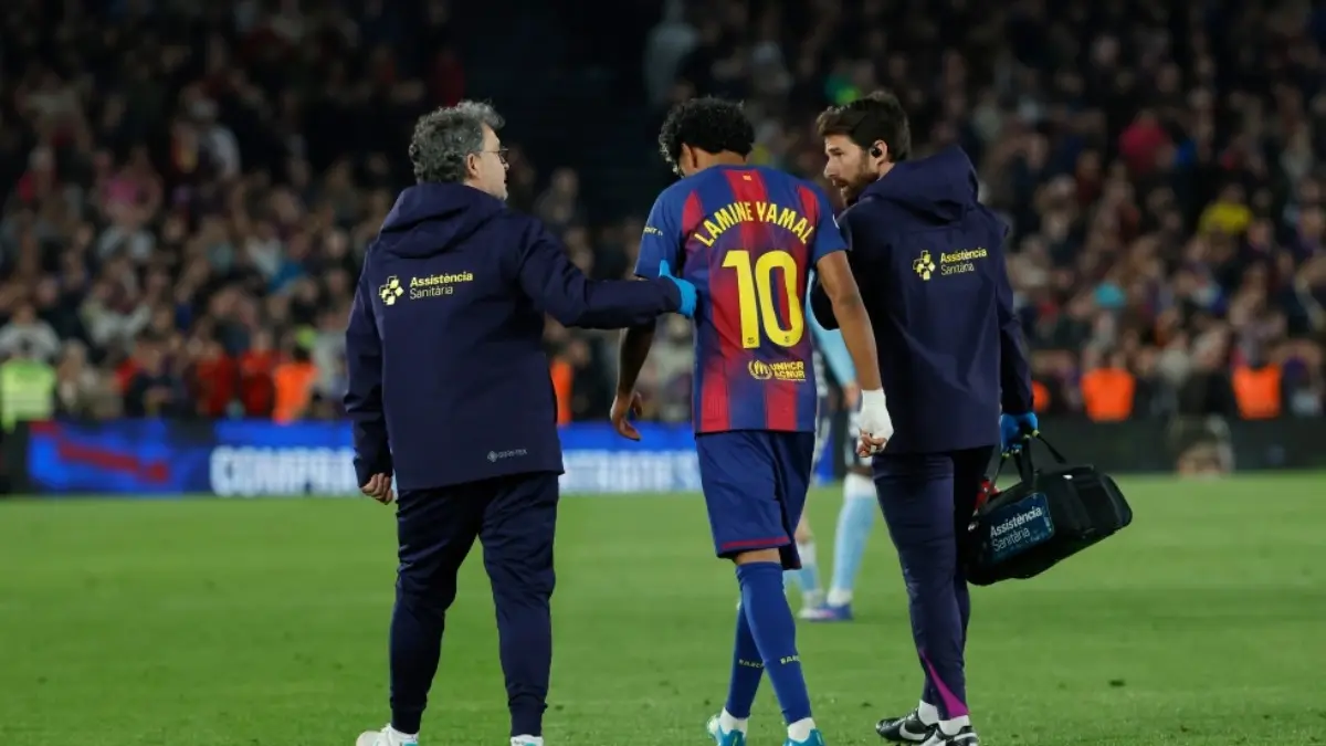 FC Barcelona To Visit Getafe With Holes In Attack As It Nears La Liga Title Lamine Yamal is taken off after suffering an injury