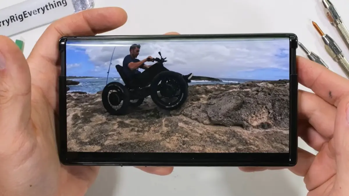 The LG Rollable That Never Saw Daylight: Teardown Shows Sliding Display, Motors, Bristles, and Brilliant Engineering LG Rollable Teardown Shows How Far Ahead LG Was Before Shutting Its Smartphone Business in 2021