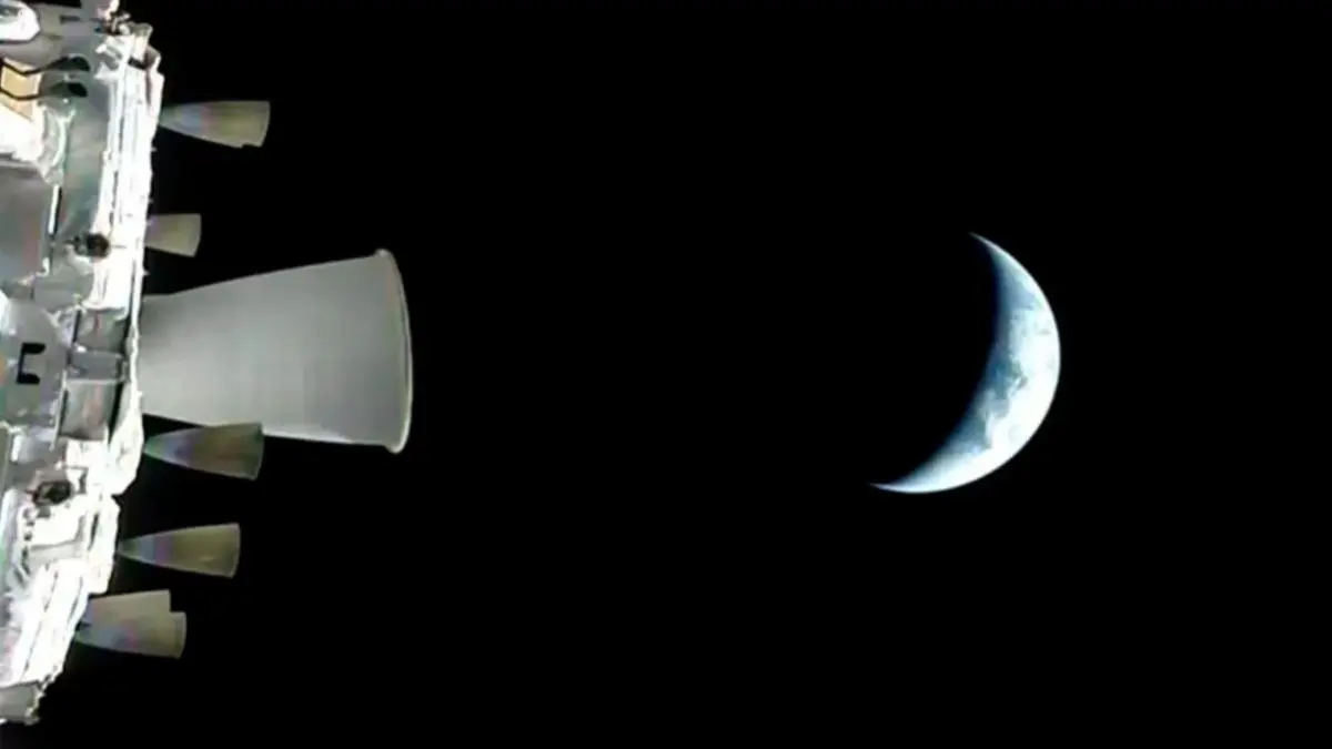 ‘Like Backyard Moon Click’: Artemis II Astronaut’s Remark On Surreal Earth View From Deep Space Goes VIRAL ‘Like Backyard Moon Click’: Artemis II Astronaut’s Remark On Surreal Earth View From Deep Space Goes VIRAL