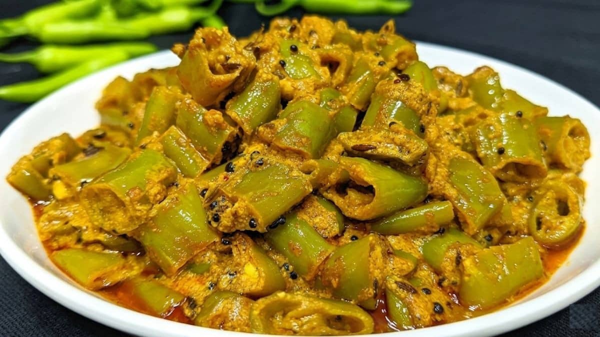 Marwadi Dahi Mirch Recipe