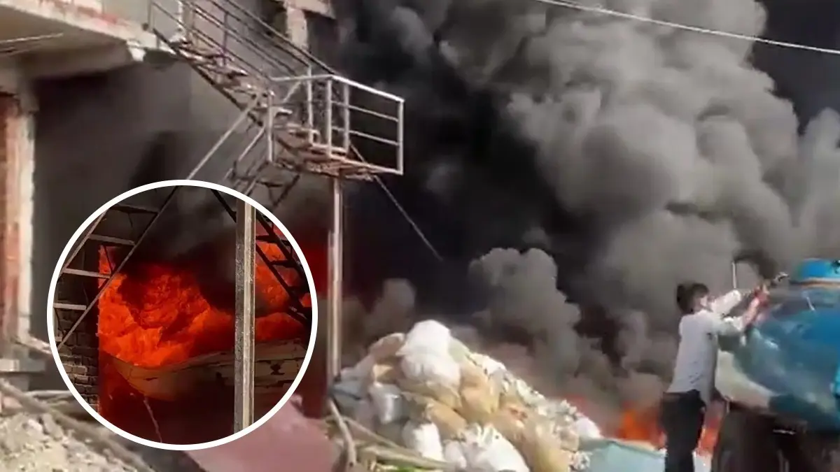 Massive Fire Breaks Out at Scrap Warehouse in Noida’s Sorkha Area; Fire Tenders Rushed To Spot Massive fire at Noida scrap warehouse