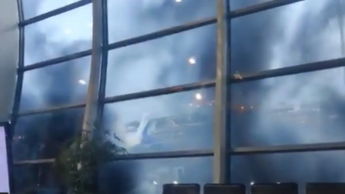 Massive Fire Breaks Out Inside Mumbai International Airport | Watch Massive Fire Breaks Out Inside Mumbai International Airport, Fire Tenders Rush To Spot