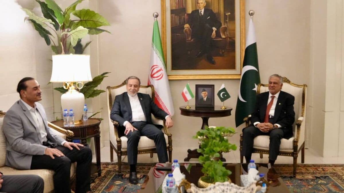 No Iran-US Talks Planned: Tehran Rejects Direct Talks With US in Islamabad