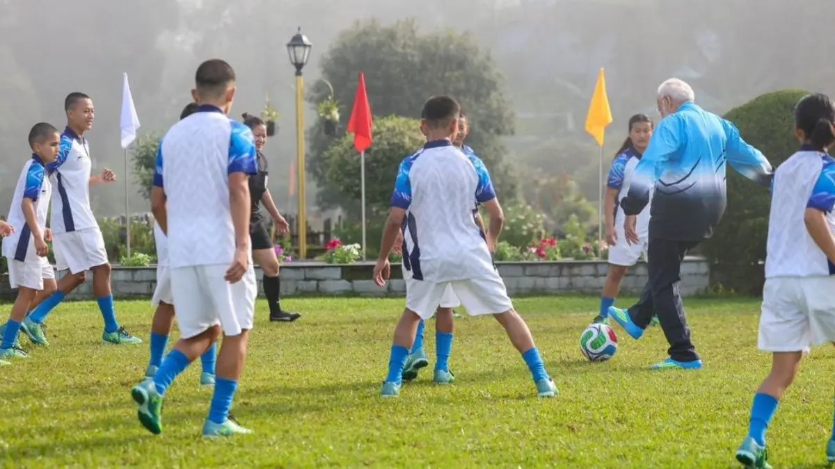 'Nothing Like Football': PM Modi Enjoys Playtime, His Candid Moments With Youngsters In Gangtok Win Hearts ‘Nothing Like Football’: PM Modi Enjoys Playtime, His Candid Moments With Youngsters In Gangtok Win Hearts