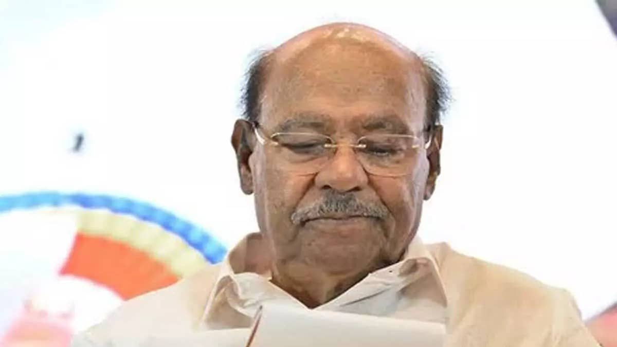 PMK Founder S Ramadoss Hospitalised After Collapsing During Election Campaign In Salem