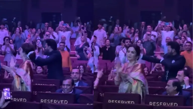 इंटरनेट पर छाया नीता अंबानी-रणवीर सिंह का एनर्जी भरा डांस, स्टेप्स दिख खुली रह जाएंगी आपकी आंखें; VIDEO ranveer singh nita ambani dance