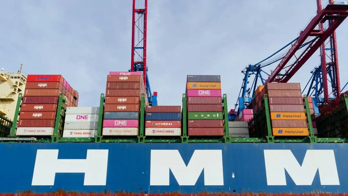 Russia Imposes Strict Helium Export Controls to Shield Domestic Fiber Optics and Chip Industries Russia has imposed helium export controls