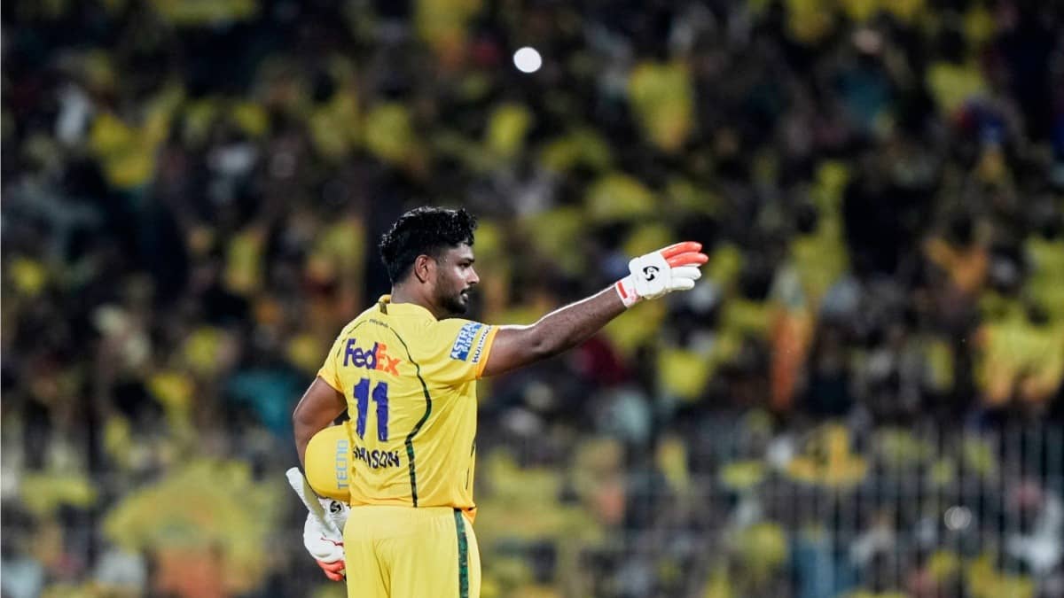 Sanju Samson celebrating after scoring maiden CSK century