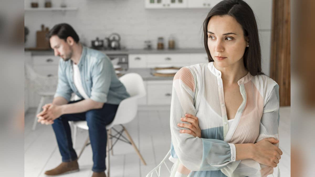 'Shaanti Se Baithe Raho, Khush Raho': SC Refuses Divorce To Man Living Away From Wife For 16 Years