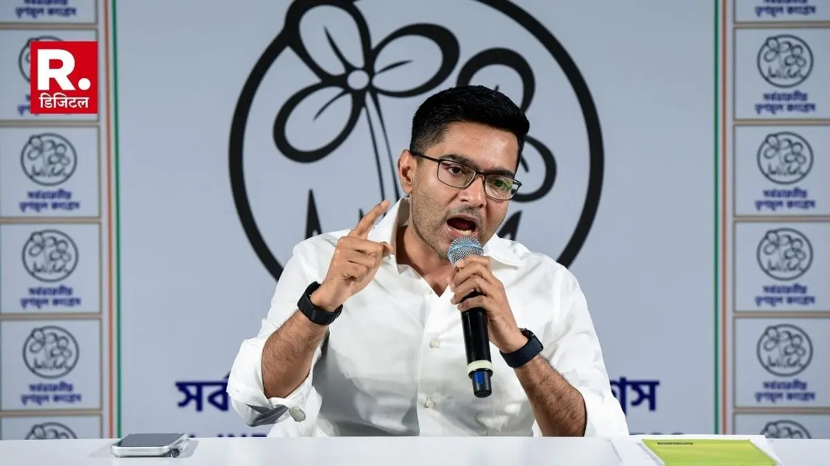 "हम पाकिस्तान में घुसकर मारेंगे...", पाकिस्तान रक्षा मंत्री की कोलकाता में हमले की धमकी पर TMC का मुंहतोड़ जवाब TMC National General Secretary Abhishek Banerjee