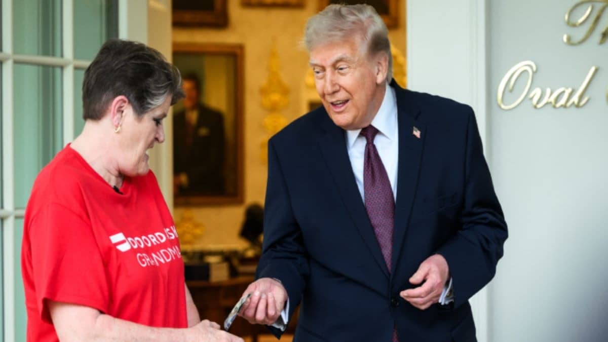 Trump Tips DoorDash Delivery Agent USD 100, Post 'No Tax on Tips Policy'