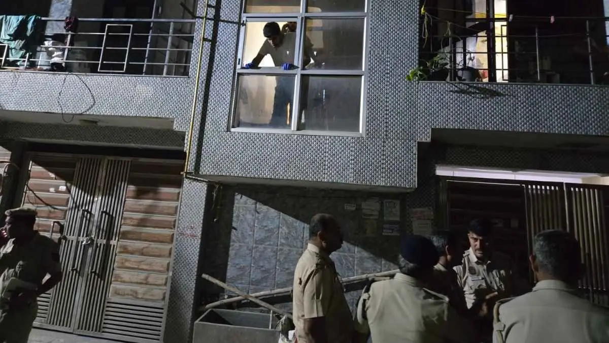 Two Men Found Dead in West Delhi House; No Visible Injury Marks Found, Probe On Two Men Found Dead in West Delhi House; No Visible Injury Marks Found, Probe On