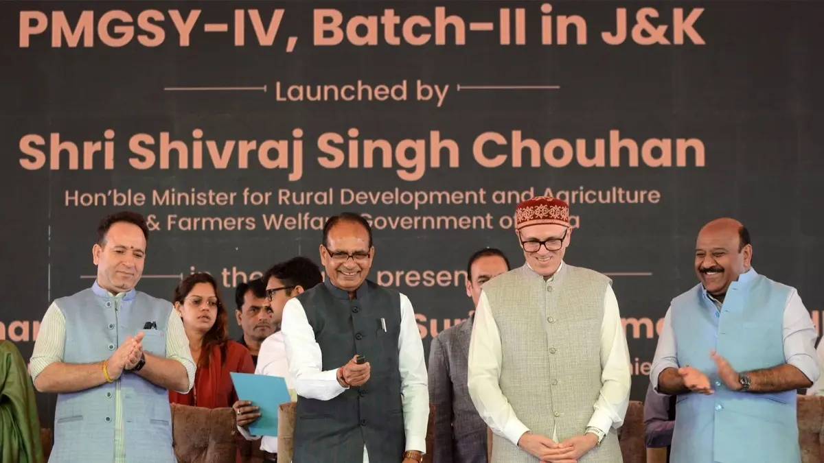 From Kuchha to Pucca: Union Minister Shivraj Singh Chouhan Announces Housing and Connectivity Revolution in Jammu and Kashmir Union Minister Shivraj Singh Chouhan Announces Housing and Connectivity Revolution in Jammu and Kashmir