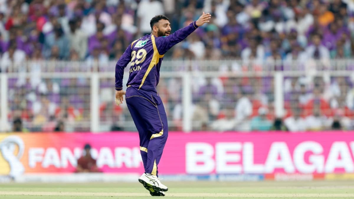 Varun Chakravarthy reacts during KKR vs RR game
