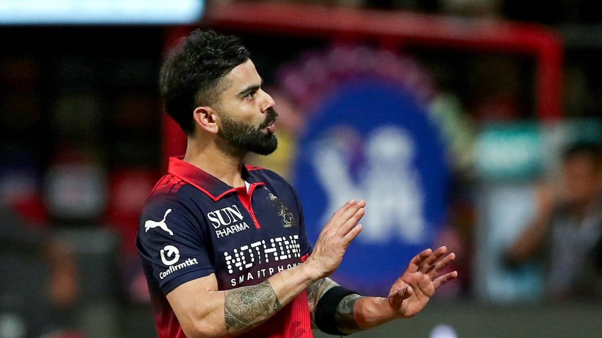 Virat Kohli celebrates after RCB vs SRH IPL match