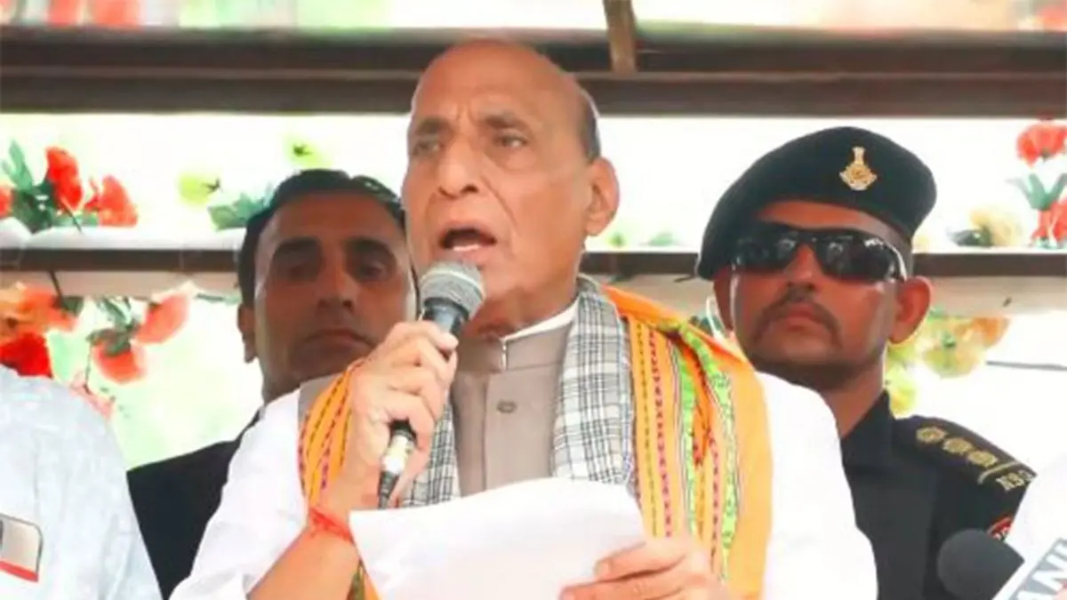 West Bengal Election: बंगाल में 15 साल में विकास की जगह विनाश देखने को मिला, क्या कानून और संविधान ममता की मर्जी से चलेगा- राजनाथ सिंह West Bengal Elections 2026 Rajnath Singh Roadshow