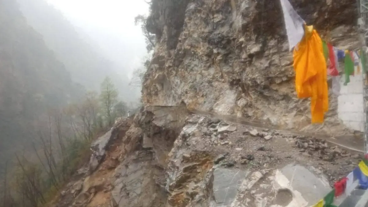 Wet Spell To Intensify in Himachal From April 7; IMD Issues Thunderstorm, Hail Alerts Wet Spell To Intensify in Himachal From April 7; IMD Issues Thunderstorm, Hail Alerts