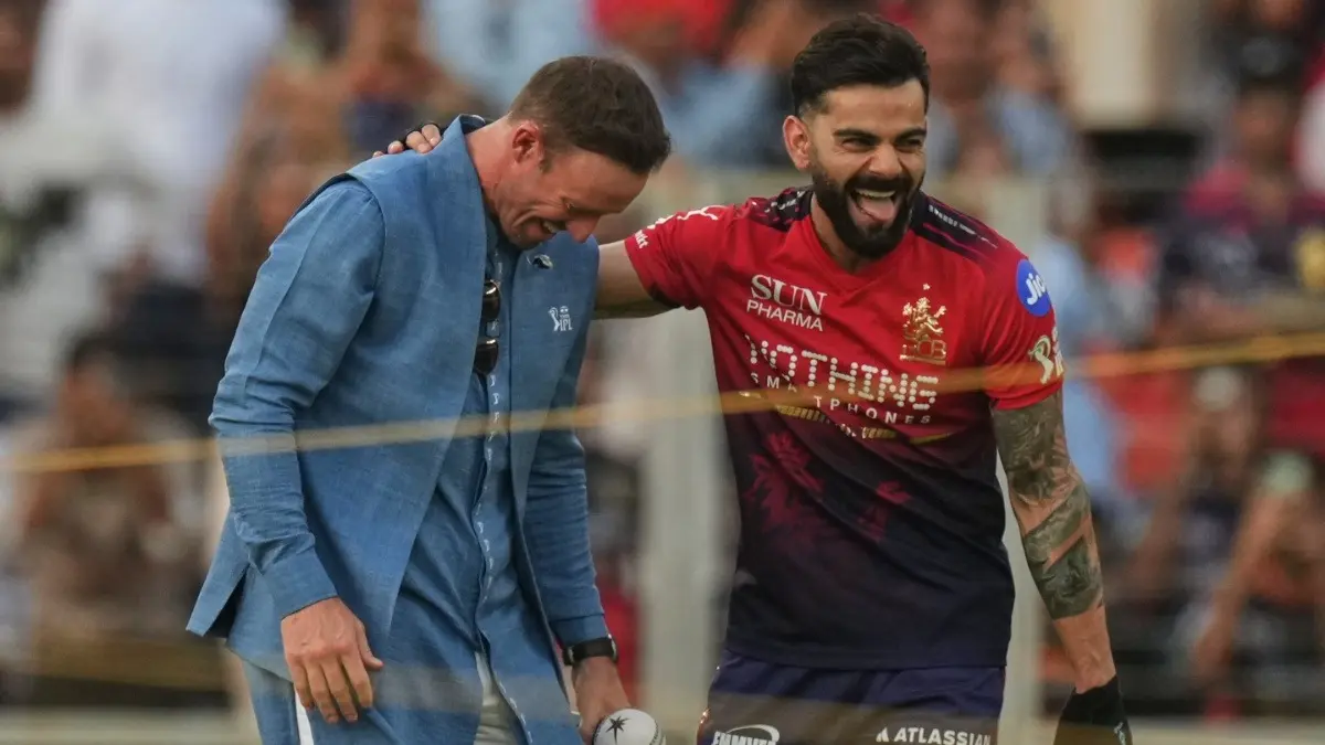 Heartwarming Reunion At Narendra Modi Stadium, Virat Kohli Cracks Up With AB de Villiers Ahead Of High Stakes IPL 2026 Final AB de Villiers and Virat Kohli