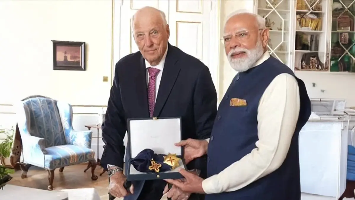 After Sweden, Norway Confers its Highest Honour, Grand Cross of the Royal Norwegian Order of Merit, on PM Modi After Sweden, Norway Confers its Highest Honour, Grand Cross of the Royal Norwegian Order of Merit, on PM Modi