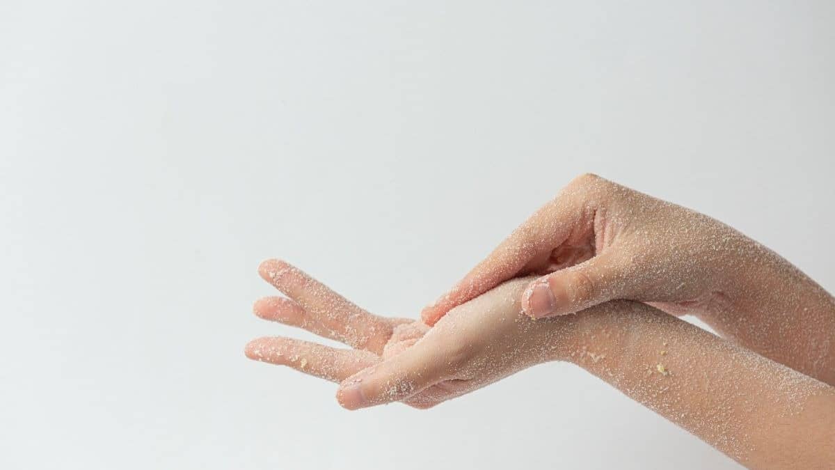AHA vs BHA: Which Product Is Right for You?