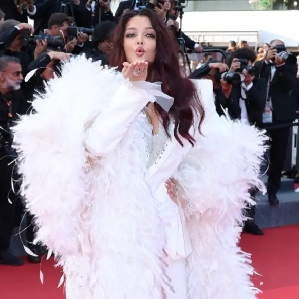 Aishwarya Rai's final look at Cannes Film Festival