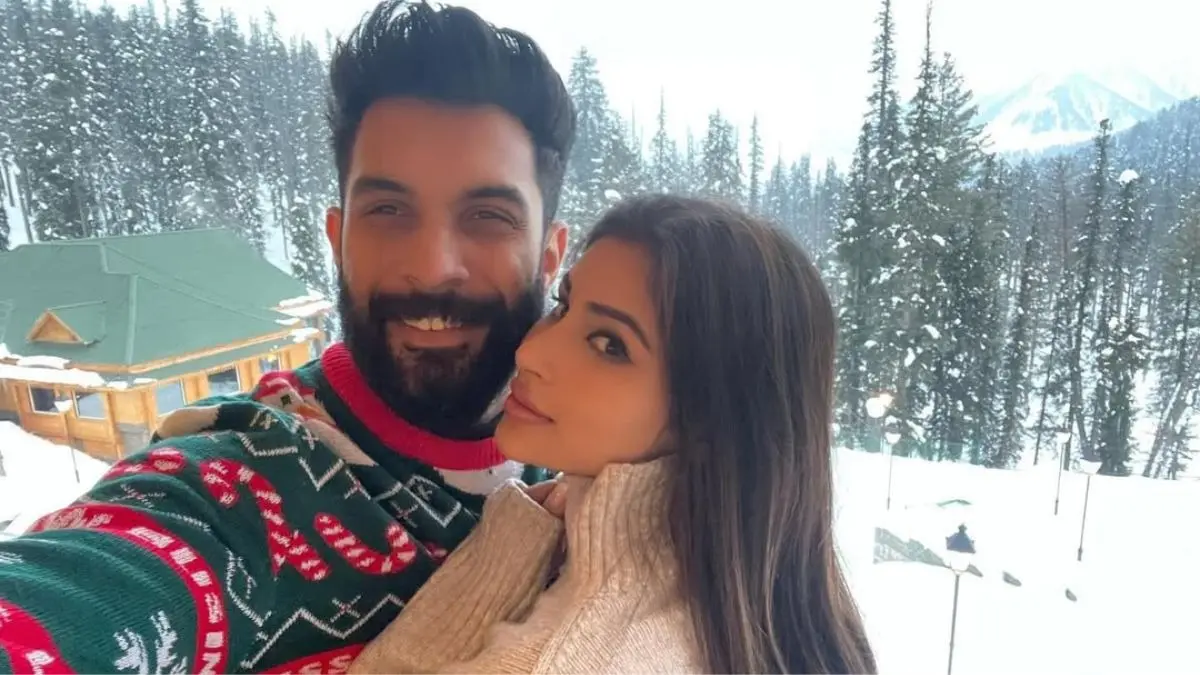 Are Mouni Roy And Suraj Nambiar Heading For Divorce? Couple Unfollows Each Other On Instagram Are Mouni Roy And Suraj Nambiar Heading For Divorce?