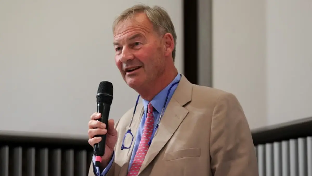 ‘Your Anger Is Misplaced’, ‘Return Kohinoor’: British MP Rupert Lowe Faces Online Backlash Over Anti-India Remarks British MP Rupert Lowe Faces Online Backlash Over Anti-India Remarks
