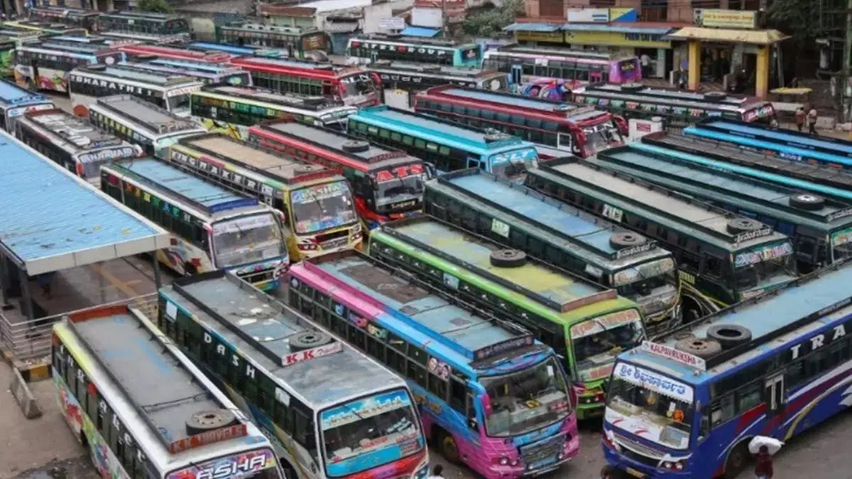 Bus Operators In Karnataka Announce Fare Hike Of Up To 30% After Fuel Price Rise Bus Operators In Karnataka Announce Fare Hike Of Up To 30% After Fuel Price Rise