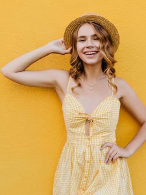 Butter yellow