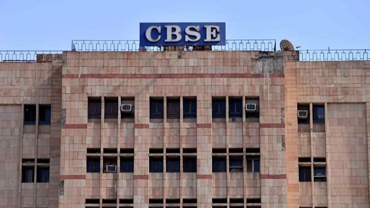 CBSE Cuts Revaluation And Verification Fees To Rs 100 Amid On-Screen Marking Concerns CBSE Cuts Revaluation And Verification Charges To Rs 100 Amid On-Screen Marking Concerns