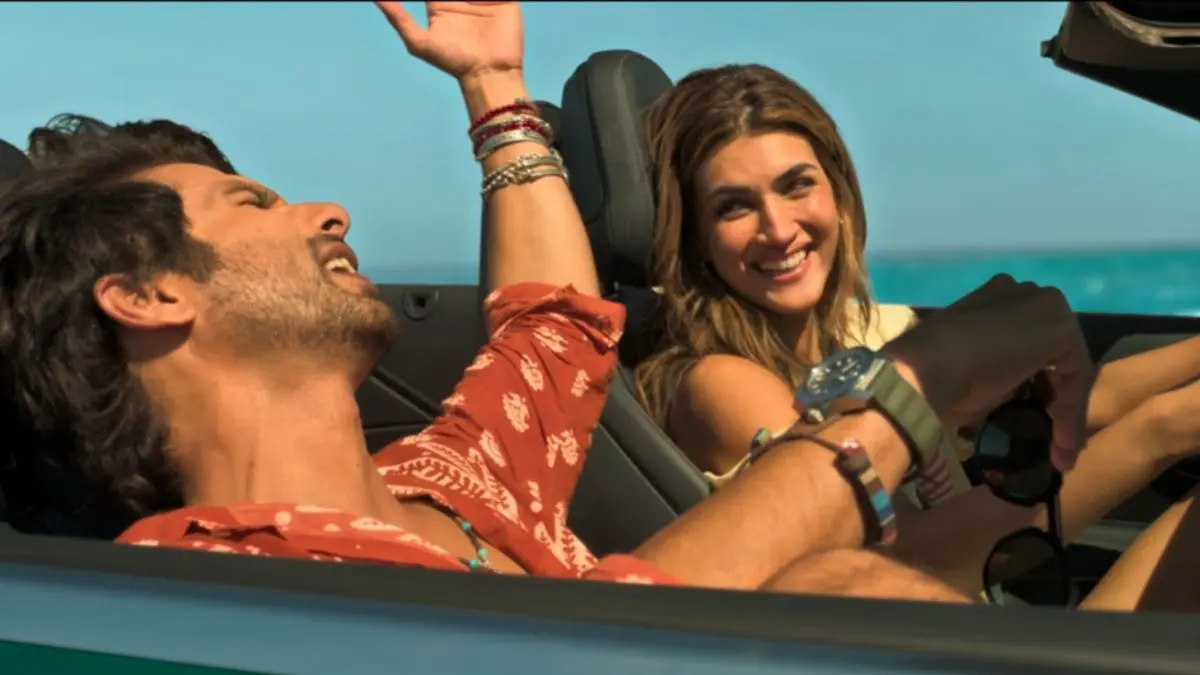 Cocktail 2 Song Mashooqa Copied? Netizens Accuse 'Copytam Da' Pritam Of Plagiarising 1993 Italian Tune Cocktail 2 Song Mashooqa Copied?
