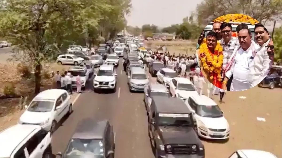 Day After PM Modi’s Fuel-Saving Appeal, BJP Leader Travels With 50-Car Convoy To Take Charge Of New Post, Video Goes Viral | WATCH Day After PM Modi’s Fuel-Saving Appeal, BJP Leader Travels With 50-Car Convoy To Take Charge Of New Post, Video Goes Viral | WATCH