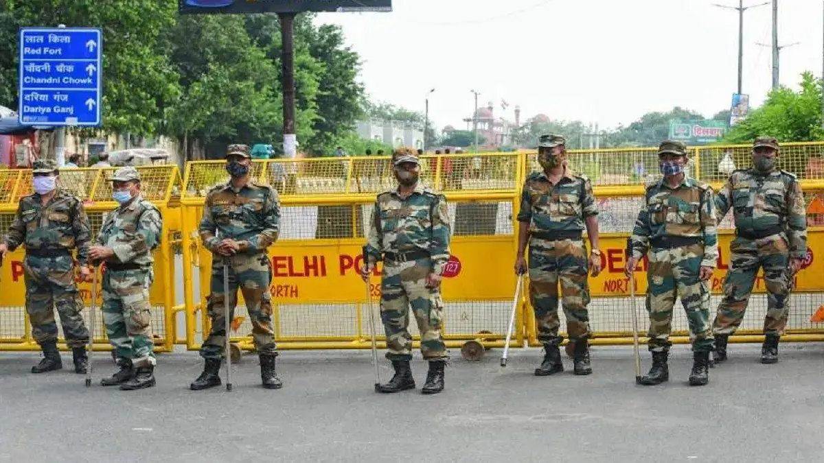 Delhi On High Alert After Intelligence Warns Of Possible IED Attacks, Police Tighten Security At Govt Buildings And BJP Headquarters Delhi On High Alert After Intelligence Warns Of Possible IED Attacks, Police Tighten Security At Govt Buildings And BJP Headquarters