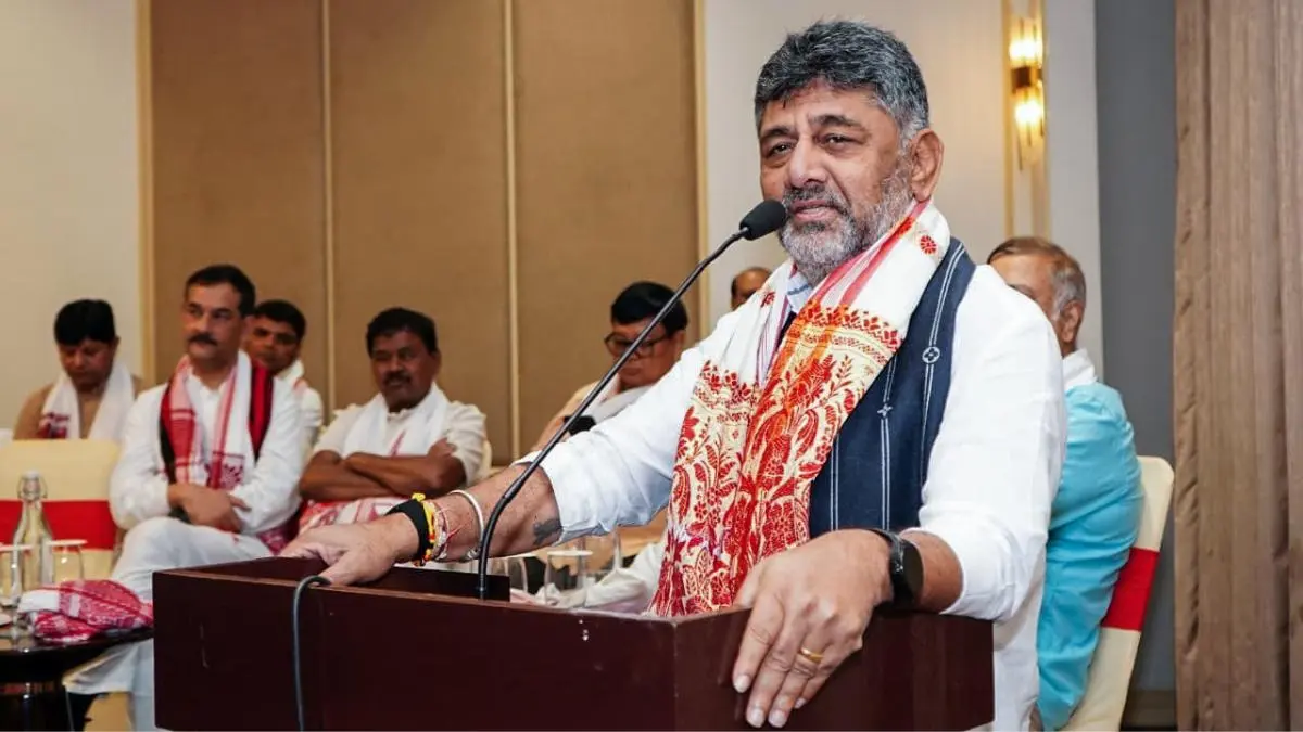 How Congress' Troubleshooter DK Shivakumar Rose Up The Ranks To Karnataka's Top Post How Congress' Troubleshooter DK Shivakumar Rose Up The Ranks To Karnataka's Top Post