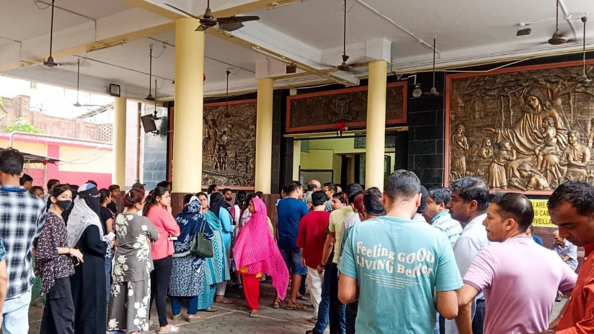 EC Mandates Fresh Polls: 15 Bengal Booths Head Back to Ballots Tomorrow