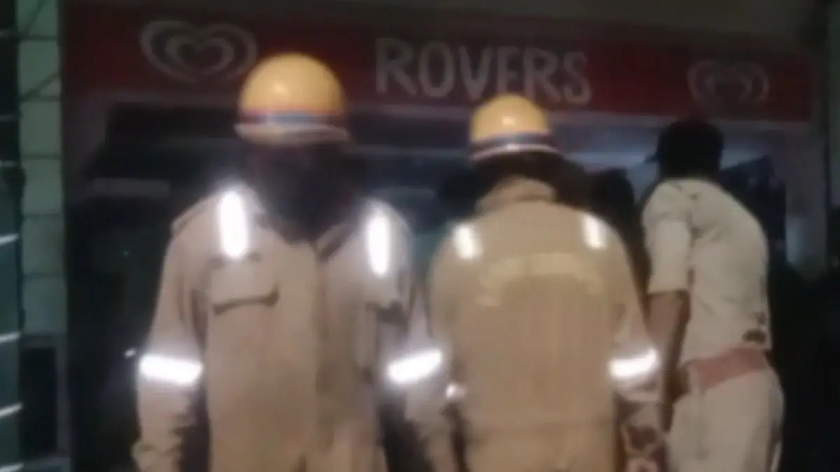 Fire Breaks Out At Lucknow's Rovers Restaurant | Visuals Inside Fire Breaks Out At Lucknow's Rovers Restaurant | Visuals Inside